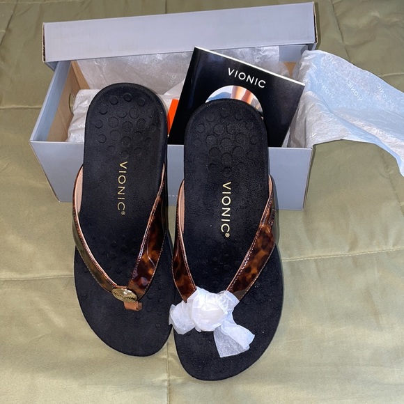 Vionic sandles - Picture 3 of 4